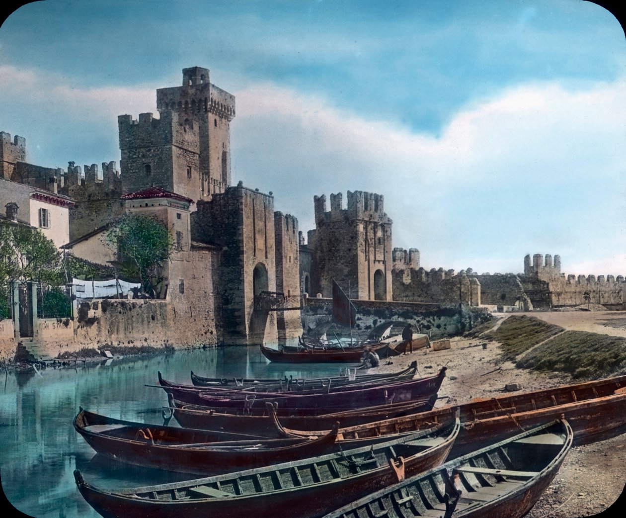 Château Scaliger de Malcesine - Italie, Château Scaliger, alias Castello Scaligero à Sirmione, date de l