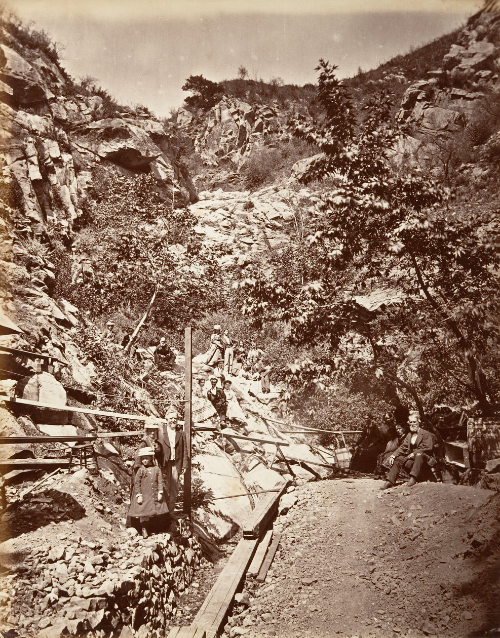 Sources sulfureuses chaudes, Santa Barbara, 1876, imprimé vers 1876 - Carleton Emmons Watkins