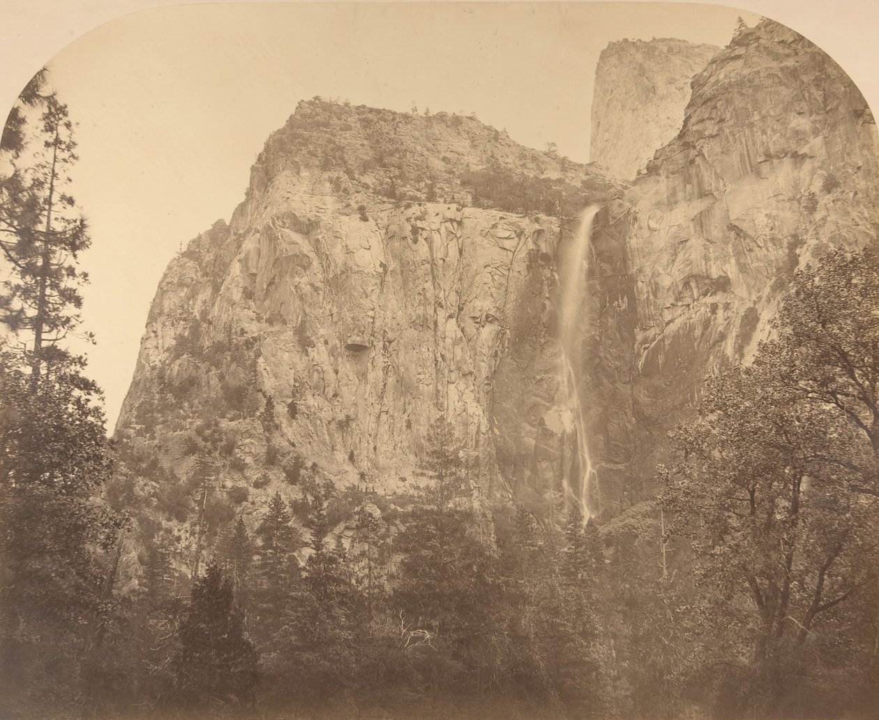 Pohono, Bridal Veil, 900 pieds, Yosemite, 1861 - Carleton Emmons Watkins