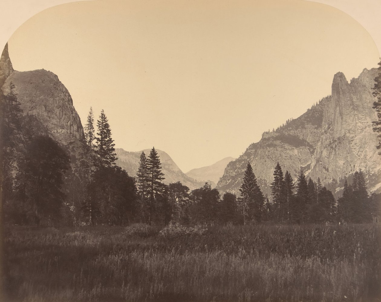 En haut de la vallée, North Dome au centre, Sentinel à gauche - Carleton Emmons Watkins