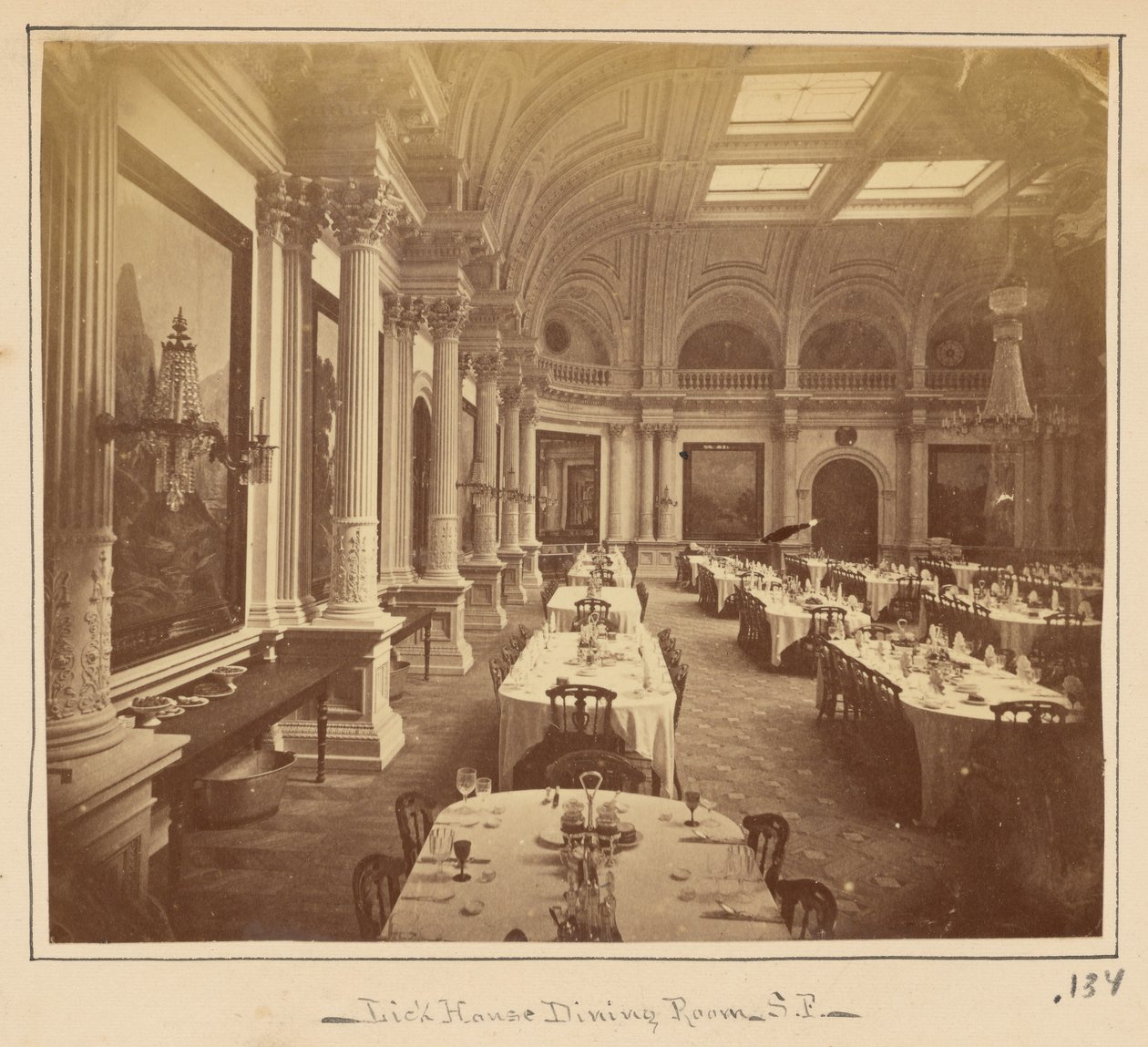 Salle à manger du Lick House, San Francisco - Carleton Watkins