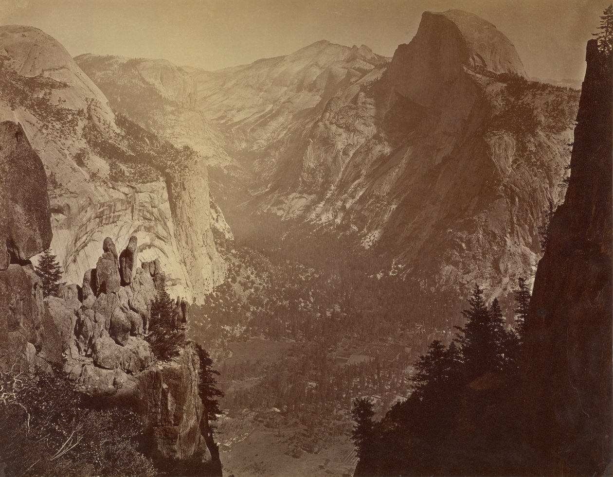 [Les dômes vus depuis Glacier Rock] - Carleton Watkins