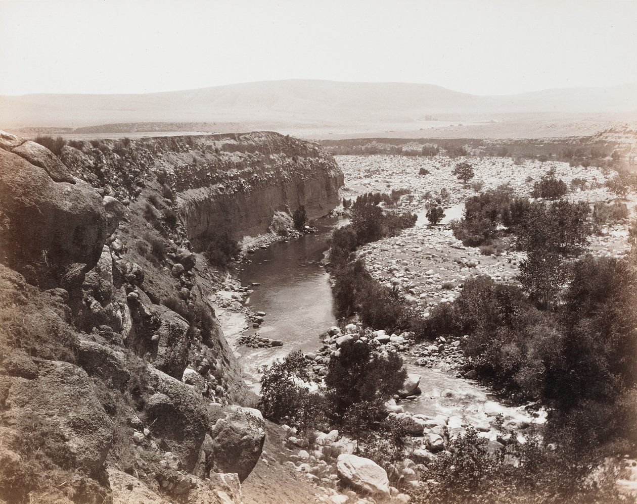 Sans titre [paysage avec ruisseau] - Carleton Watkins