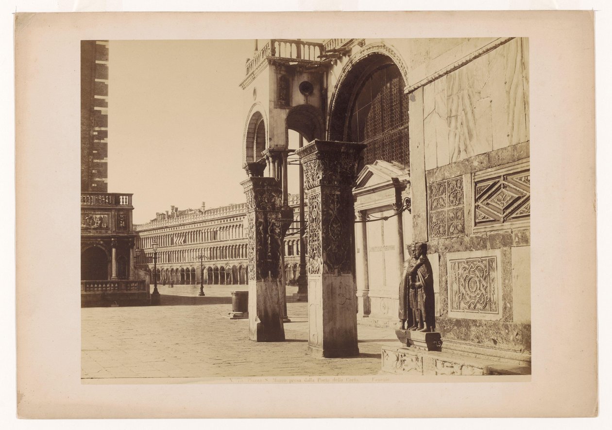 Piazza San Marco vue depuis la Porta della Carta. Venise. - Carlo Naya