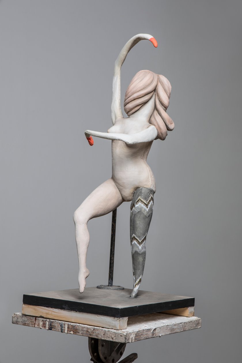 Degas Doll 4, 2017 (résine peinte, acier, bois) - Cathie Pilkington