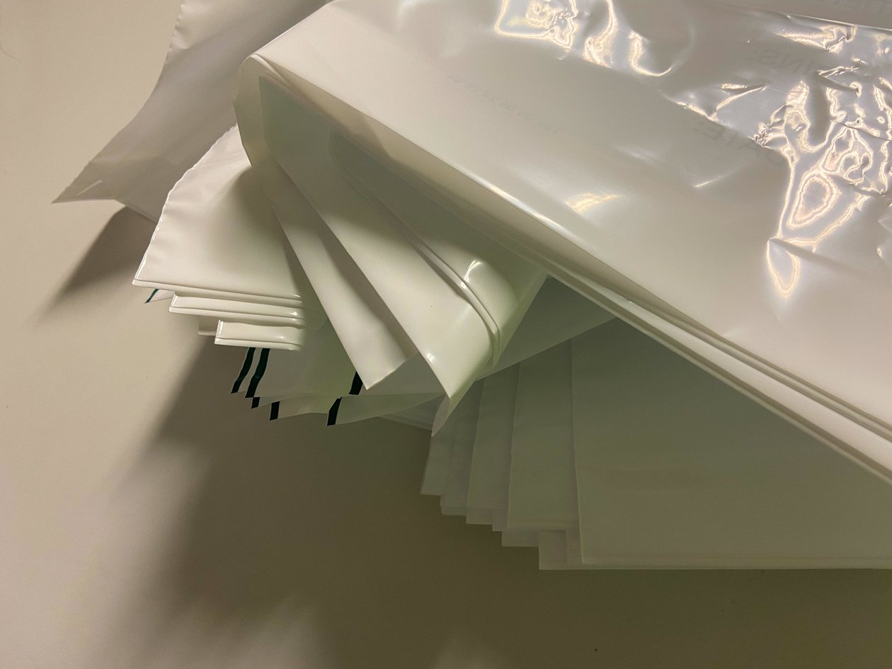 Composition - Plastic, 2022 (photo) - Cécile Jamet