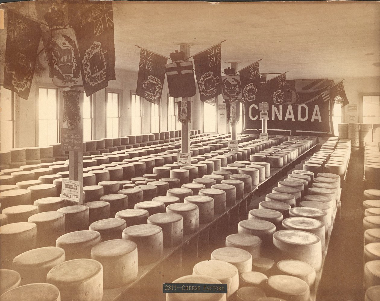 Usine de fromage - Centennial Photographic Co.