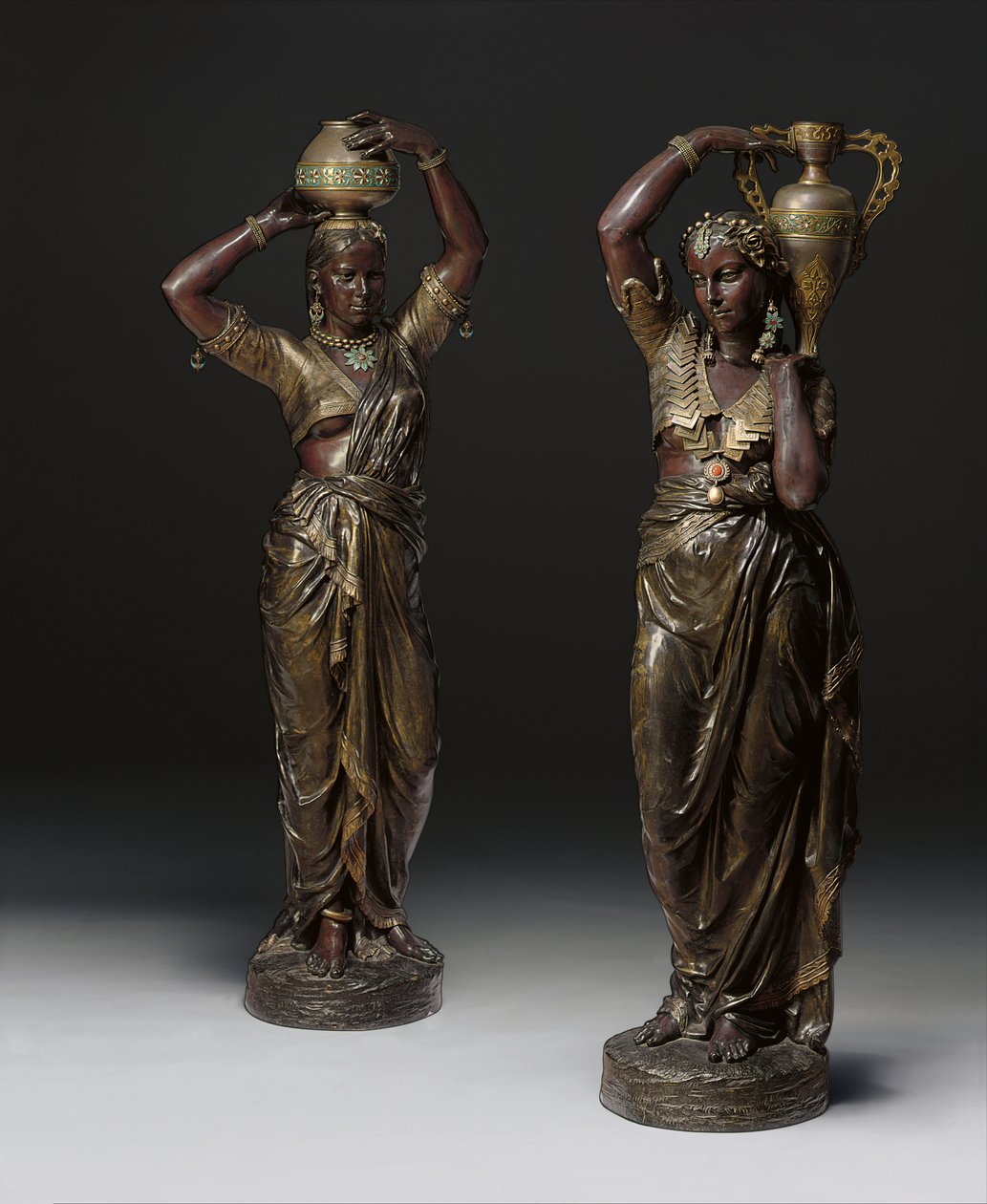 Deux torchères en bronze en forme de femmes indiennes portant des vases, 1862-1865 - Charles Henri Joseph Cordier