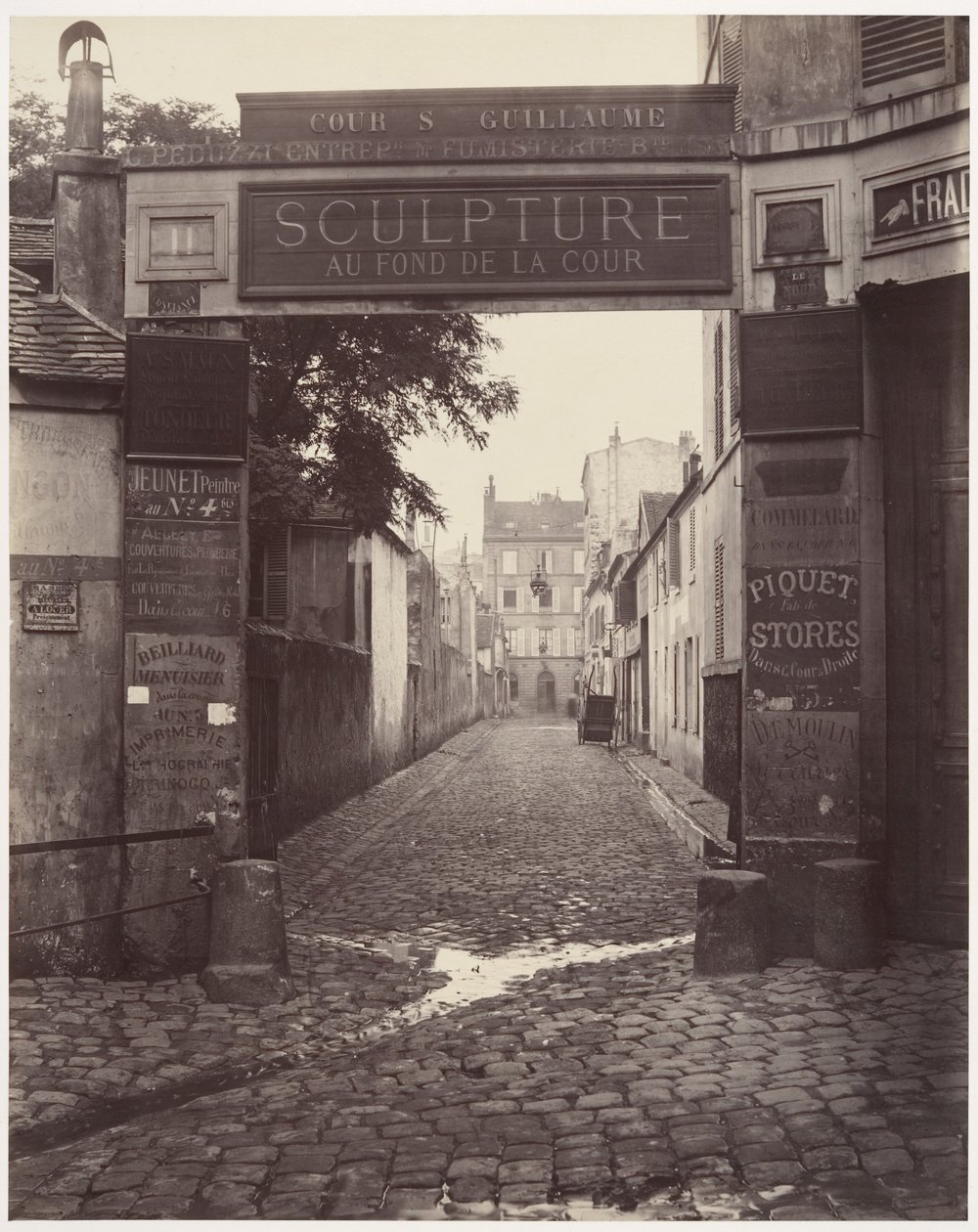 Cour Saint-Guillaume - Charles Marville