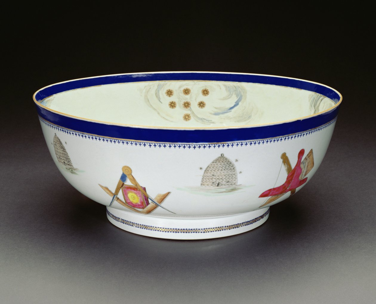 Bol maçonnique Famille Rose Export, période Qianlong, 1736-95 - Chinese School