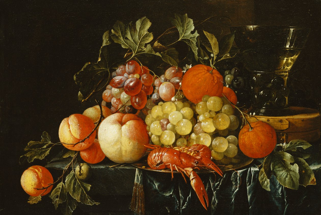 Pêches, oranges, raisins et langoustines sur une assiette en étain et un roemer conique sur une boîte sur un rebord partiellement drapé - Cornelis de Heem