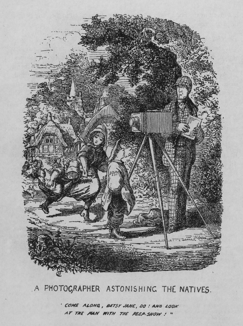 Un photographe étonnant les autochtones (litho) - Cuthbert Bede