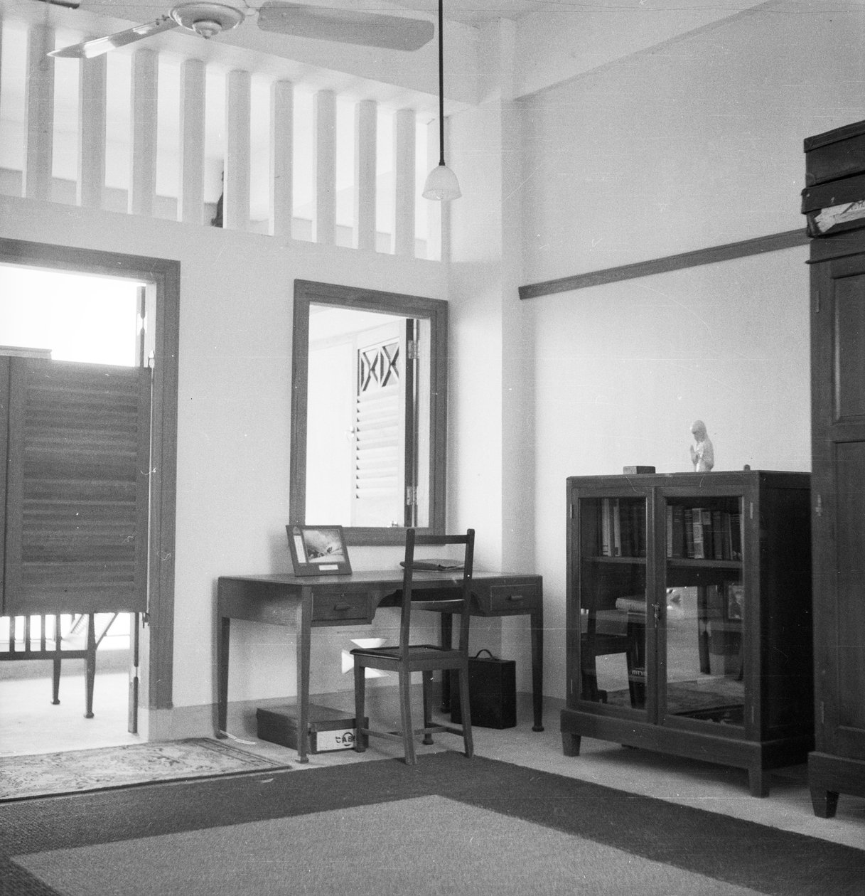 À l'intérieur de la cabine n° 13 à la station de la Royal Air Force à ...