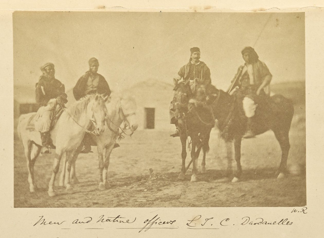 Hommes et officiers autochtones L.T.C. Dardanelles - Dr. William Robertson