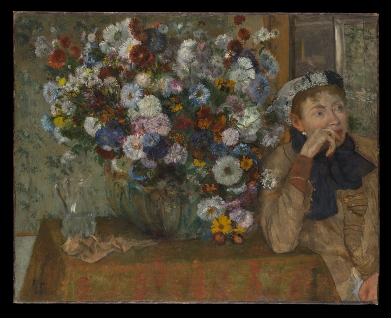 Une femme assise près d