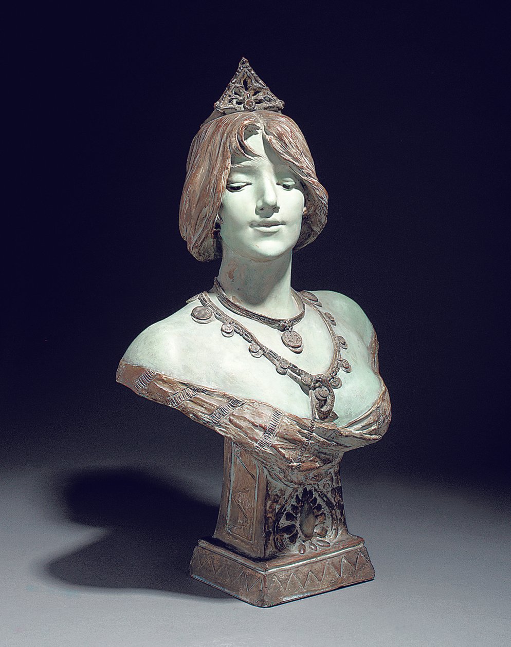 Buste modelé comme Sarah Bernhardt, Exposition Universelle, Paris - Edouard (after) Drouot
