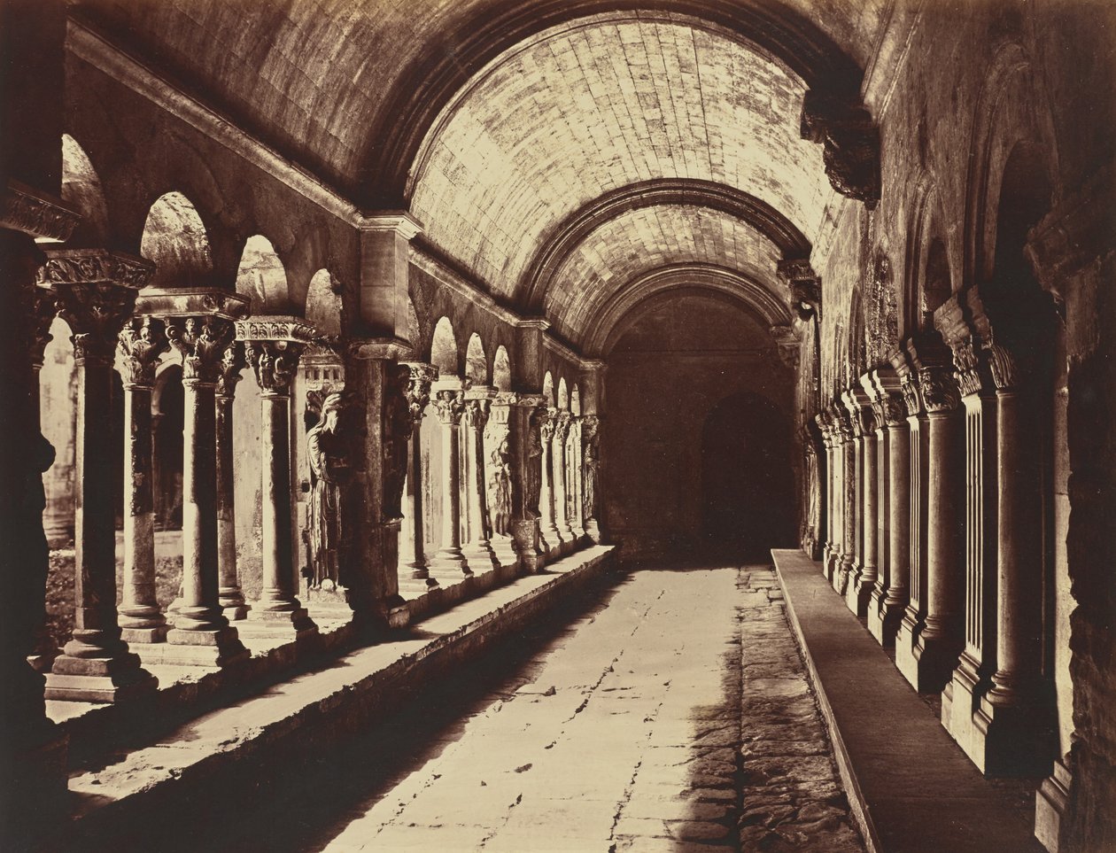 Arles. Cloître Saint-Trophime - Édouard Baldus