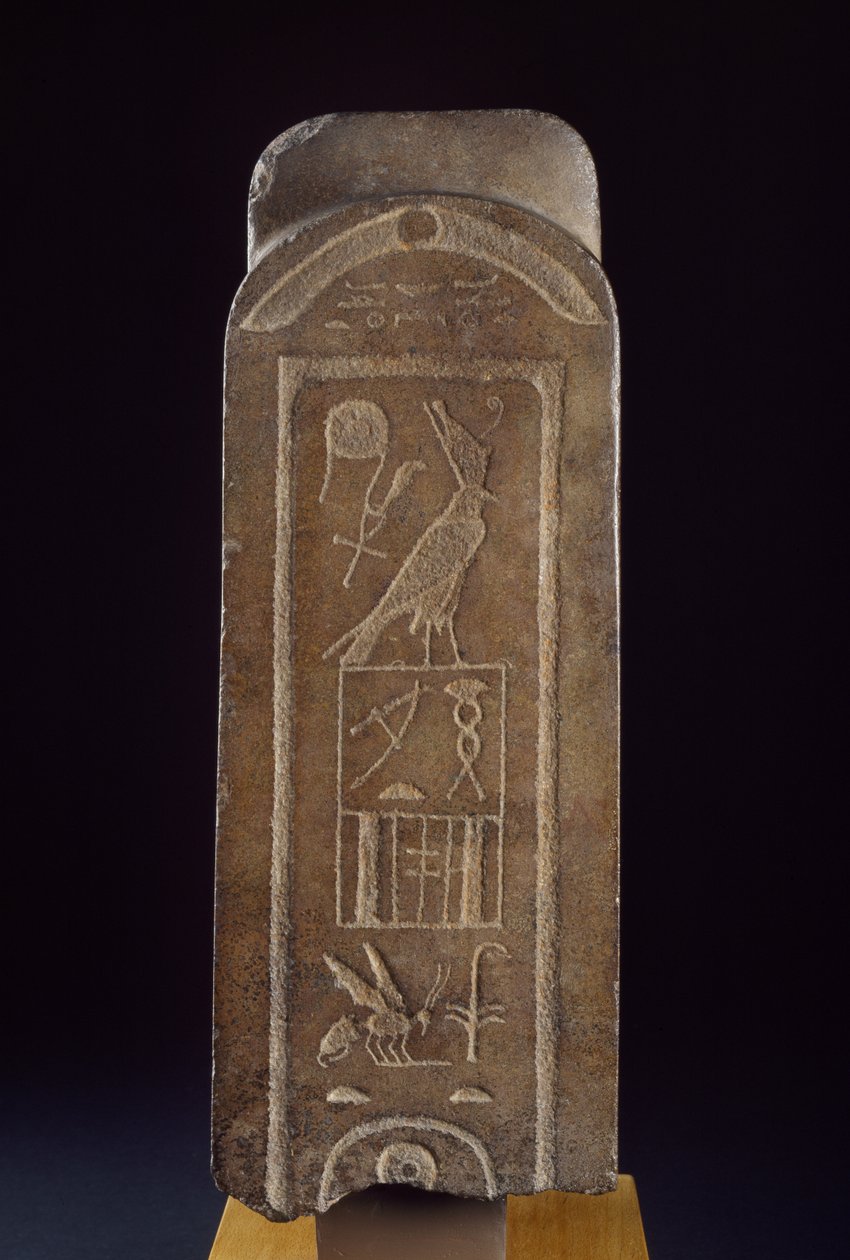 Tête en quartzite d