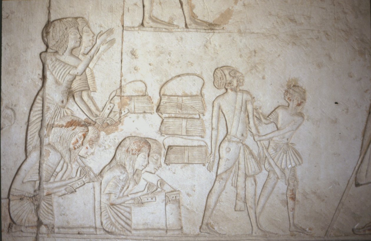 Relief représentant des scribes au travail, de la tombe de Horemheb (c.1323-1295 av. J.-C.) Nouvel Empire - Egyptian 18th Dynasty