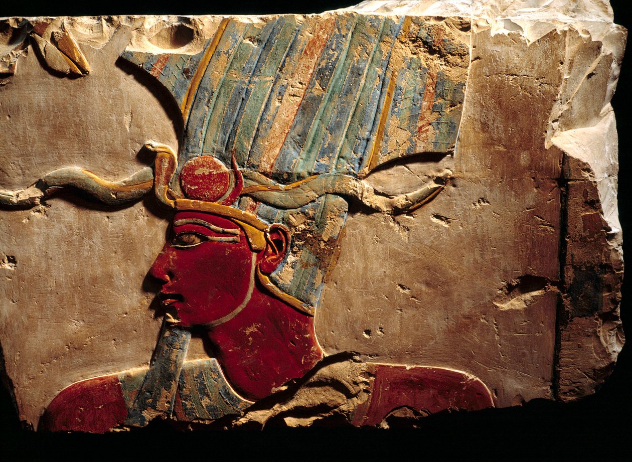 Relief représentant le pharaon Thoutmosis III couronné de la couronne Atef - Egyptian 18th Dynasty
