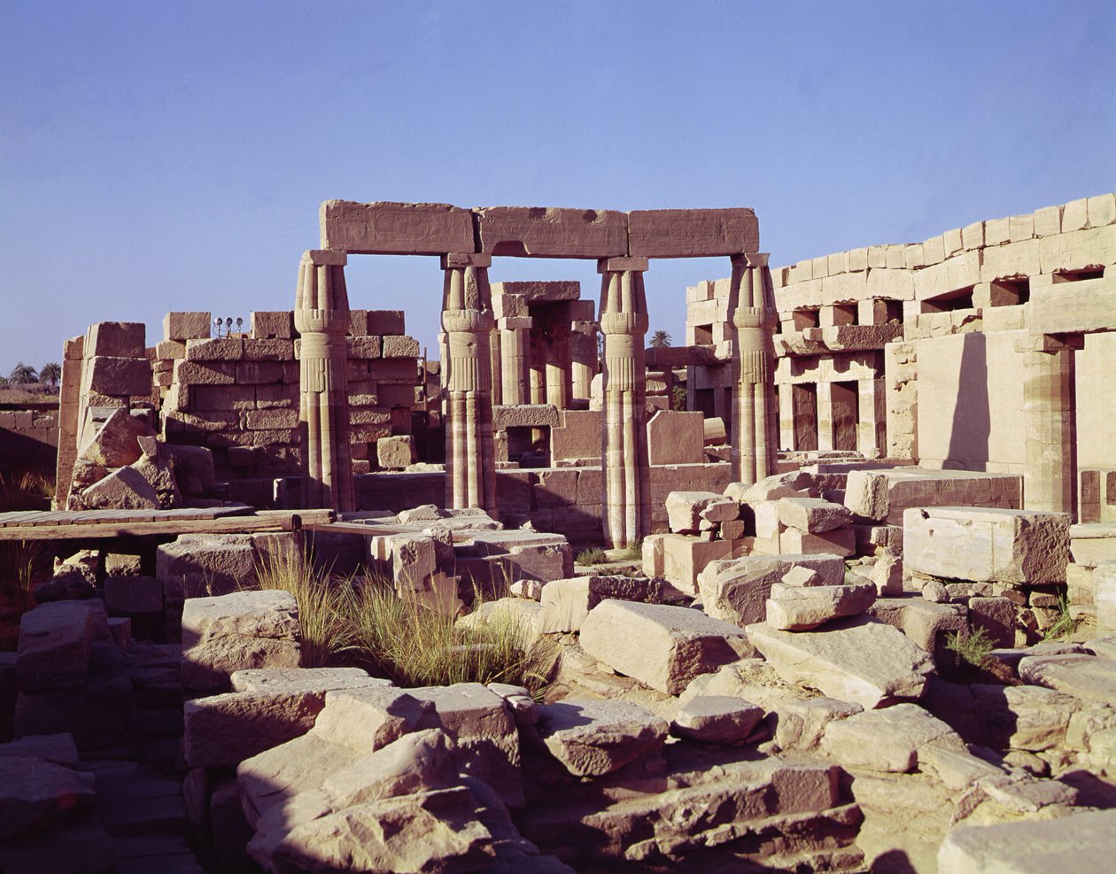 Le Petit Temple de Thoutmosis III - Egyptian 18th Dynasty