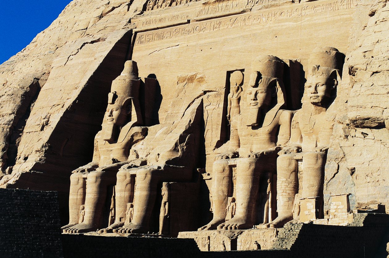 Statues colossales du temple de Ramsès II, Abou Simbel, Égypte, Nouvel Empire, XIXe dynastie - Egyptian 19th Dynasty