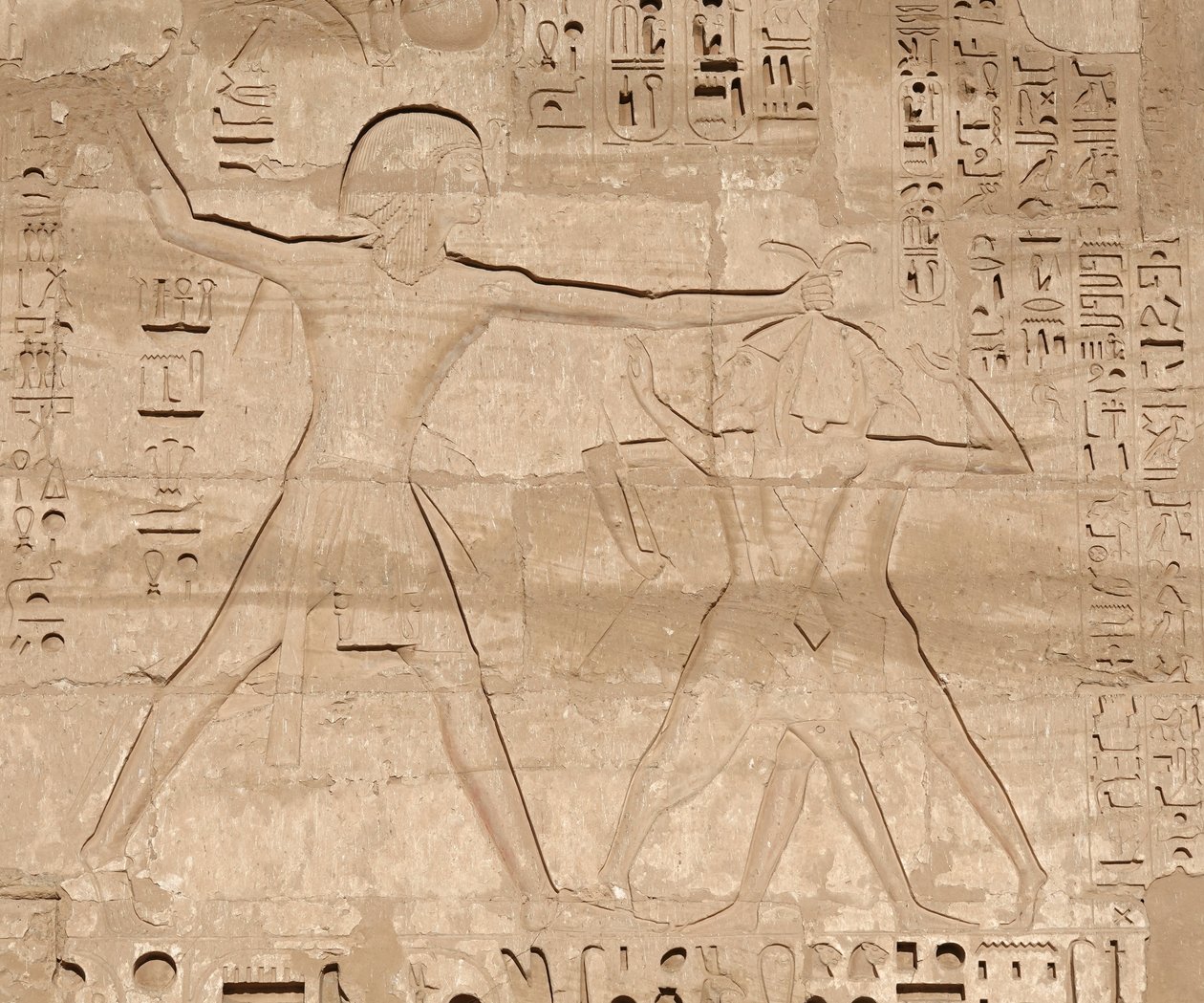 Scène du massacre des ennemis, Temple d