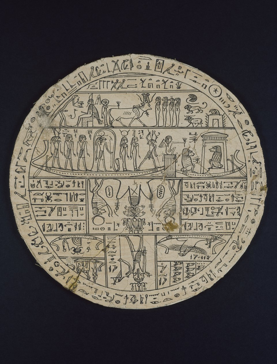 Disque amulette (hypocéphale) fait pour Tasheritenkhonsu, c.664-525 av. J.-C. (lin et plâtre) - Egyptian 26th Dynasty