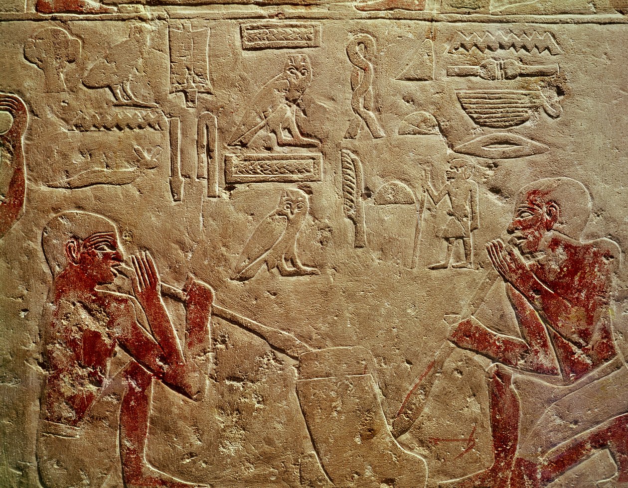 Relief représentant des souffleurs de verre, du mastaba de Kaemrehu, Saqqarah, Ancien Empire, c.2325 av. J.-C. (calcaire peint) - Egyptian 6th Dynasty