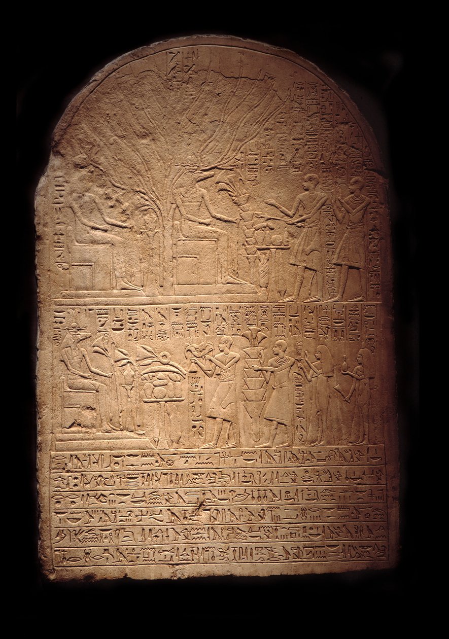 Antiquité égyptienne : stèle en calcaire représentant Pia adorant le dieu crocodile Sobek suivie de son fils Iy-Hebnef faisant des offrandes au dieu - Egyptian Egyptian