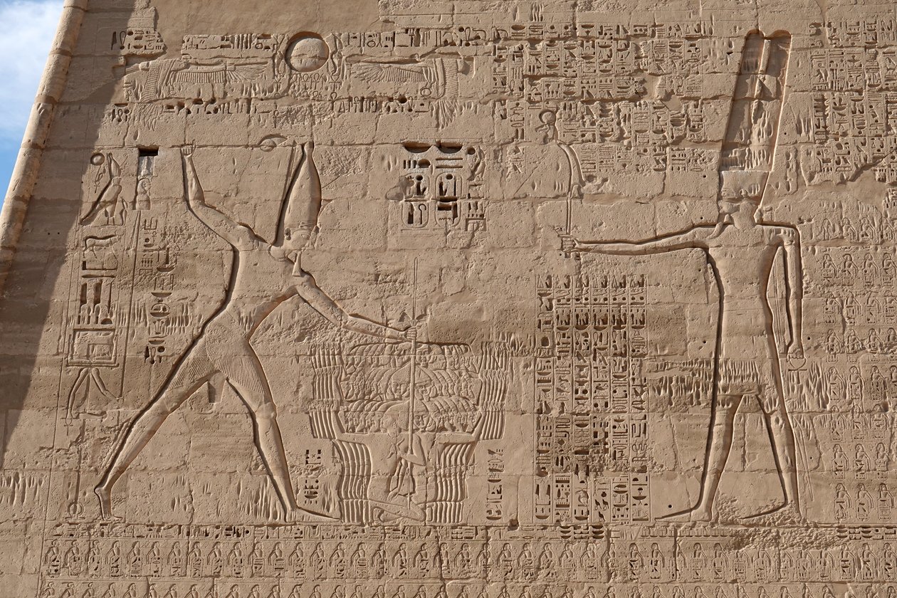 Scène du massacre des ennemis, temple d