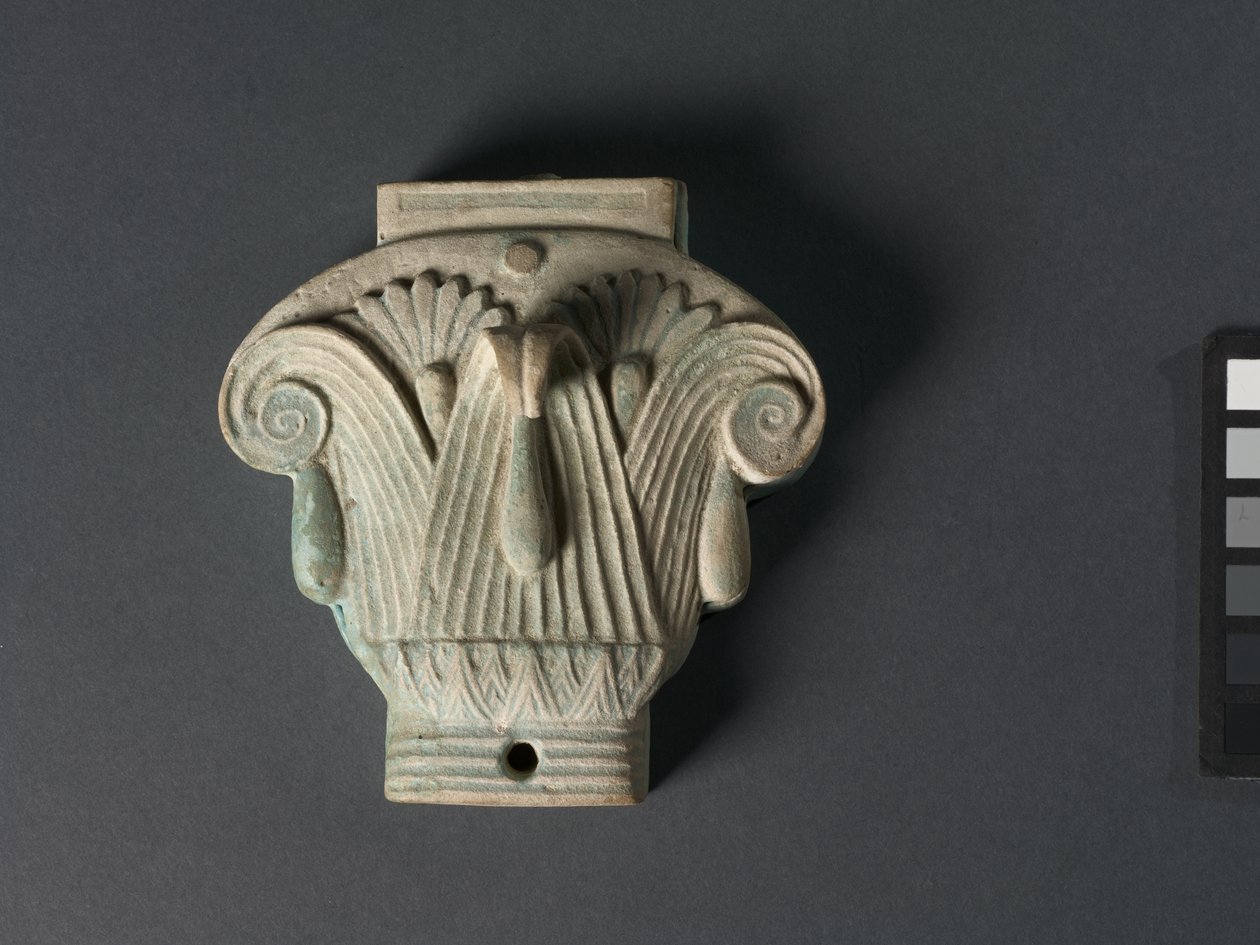 Boîte (Pyxis) en forme de chapiteau composite, 305-30 av. J.-C. - Egyptian Ptolemaic Period