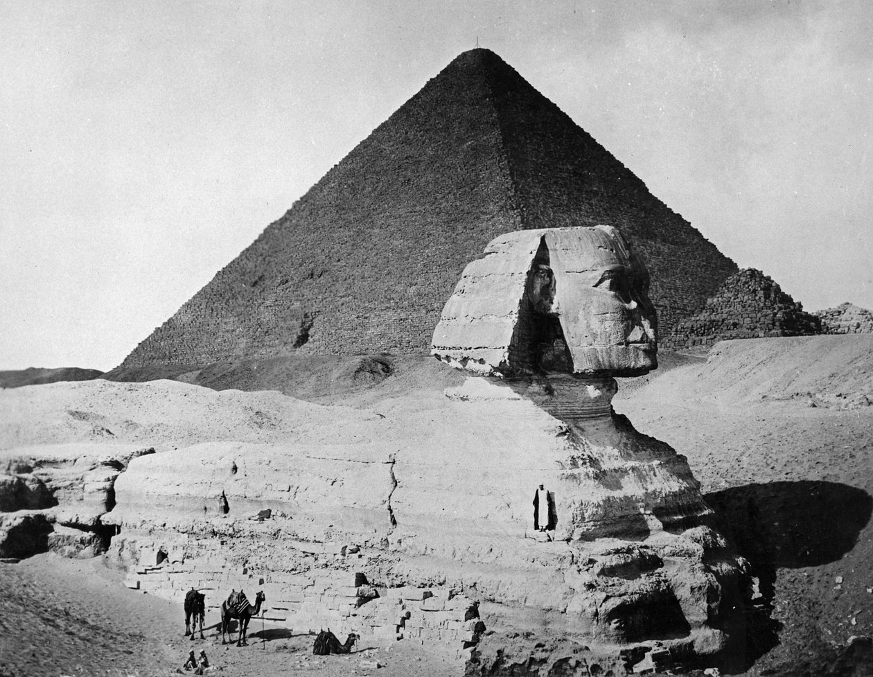 Le Sphinx et la Pyramide de Khéops - English Photographer
