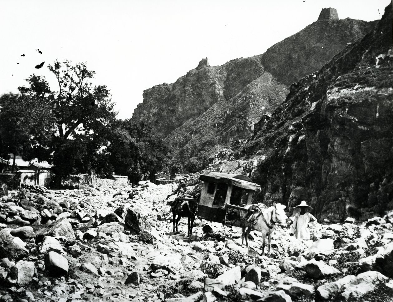 Vue dans le col de Nankow, Pékin, vers 1860-70 - English Photographer