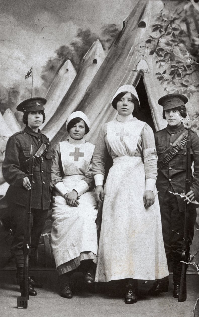 Femmes en guerre, 1914-18 - English Photographer