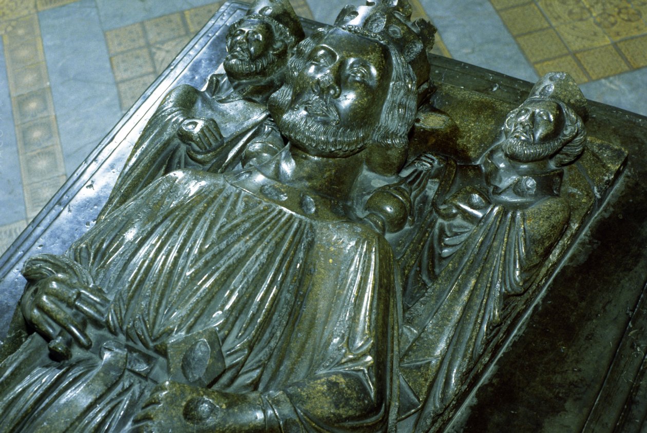 Tombeau du roi Jean avec deux figures miniatures de Saint Wulstan et Saint Oswald, 1232 - English School