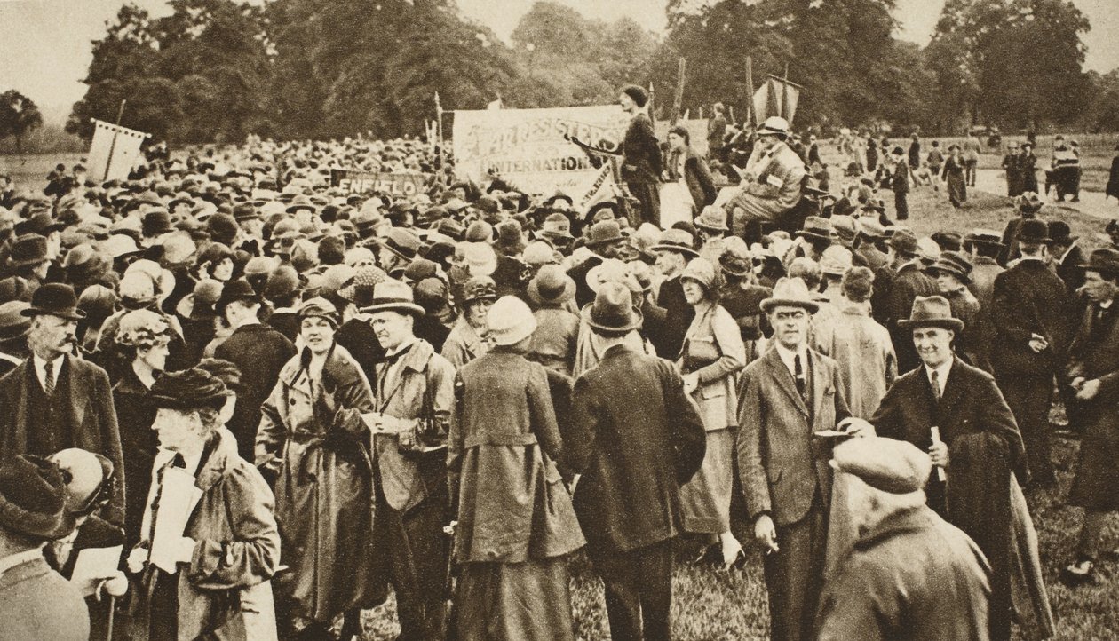 Réunion anti-guerre à Hyde Park - English Photographer