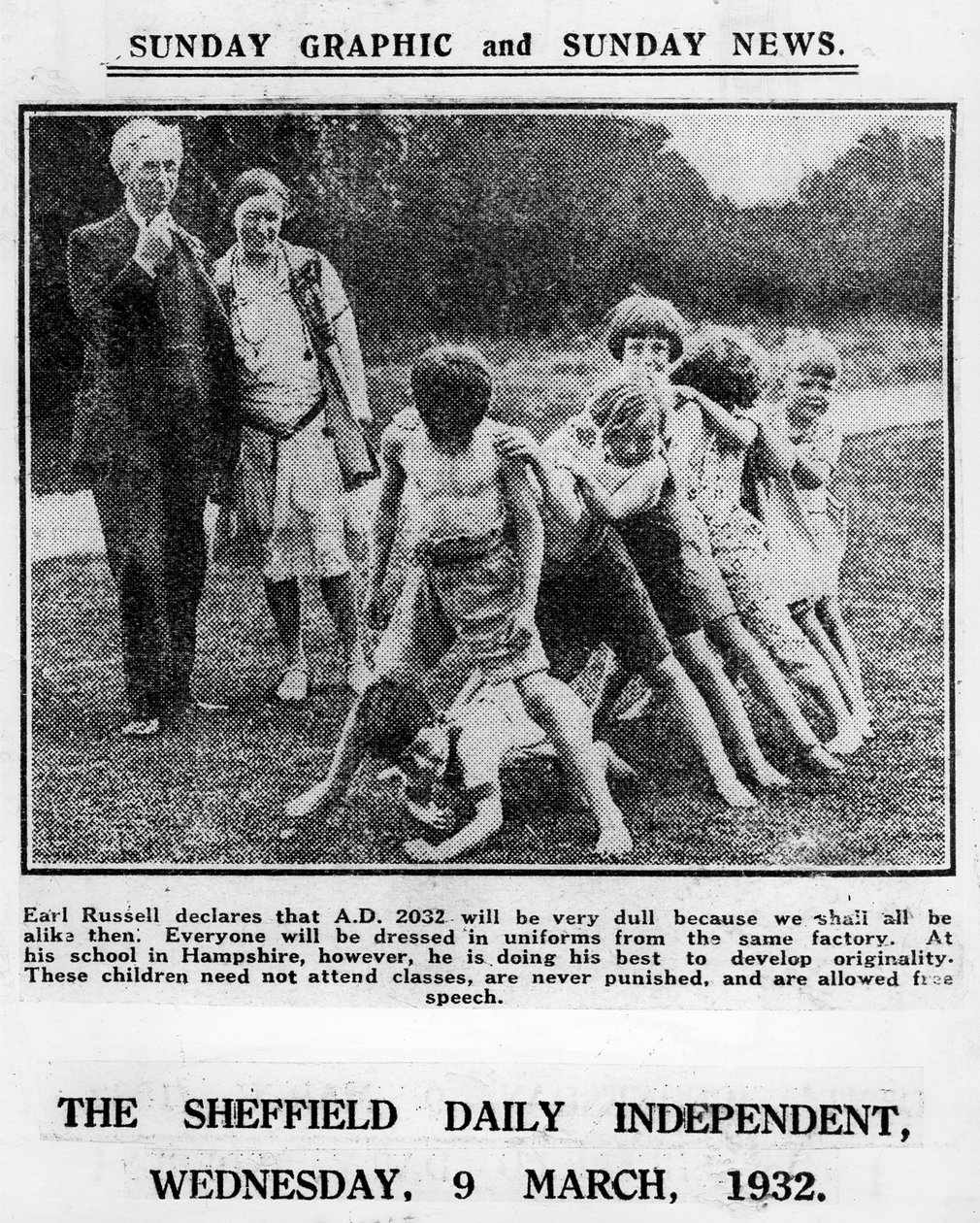 Bertrand Russell et sa femme Dora Black avec des élèves de leur école Beacon Hill, 1932 - English Photographer