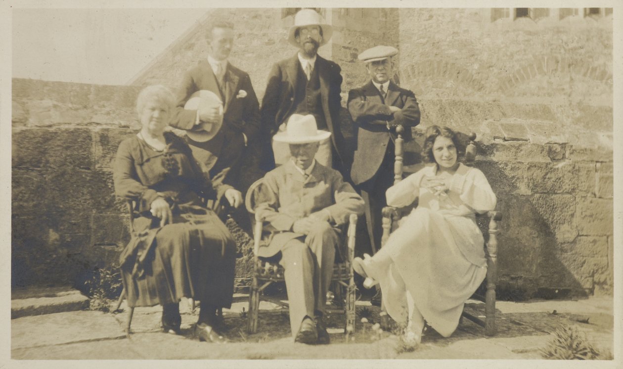 Edward Hudson et amis, Lindisfarne, vers 1918 - English Photographer