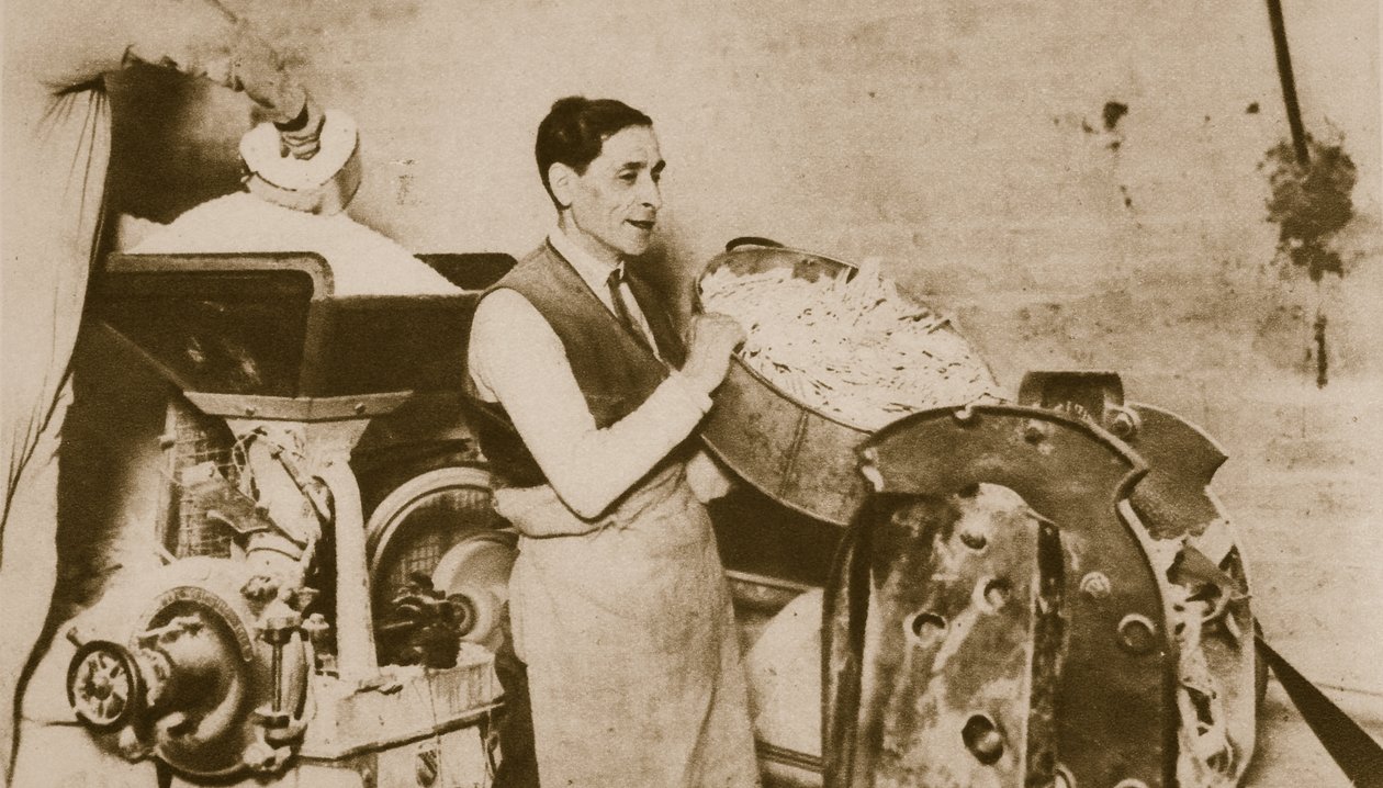 Boulangerie hébraïque préparant du pain sans levain pour la Pâque - English Photographer