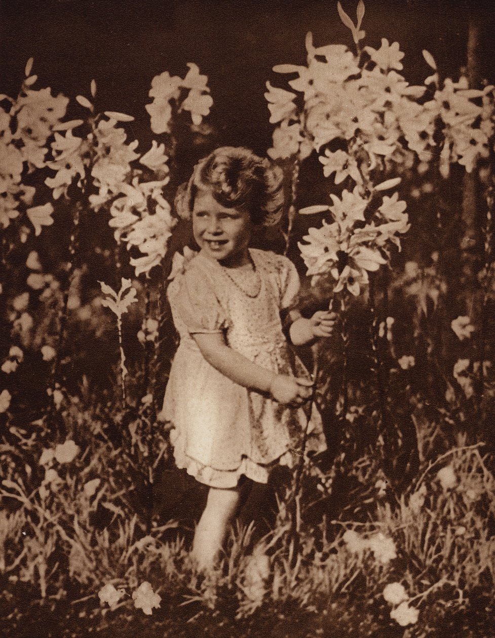 Princesse Elizabeth dans le jardin - English Photographer