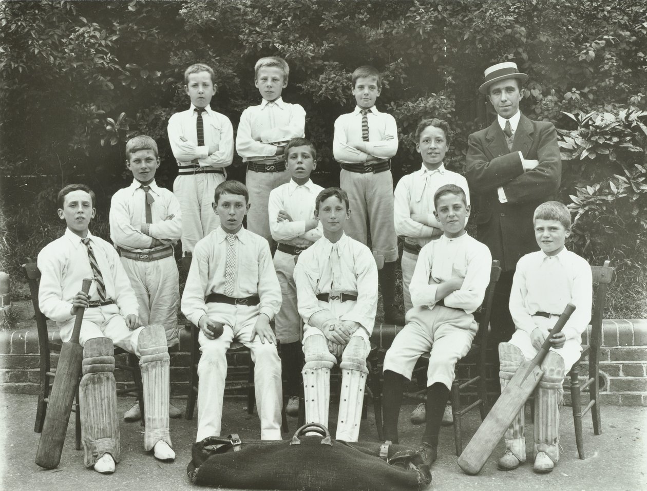 École de Rosendale Road: équipe de cricket, 1897 - English Photographer