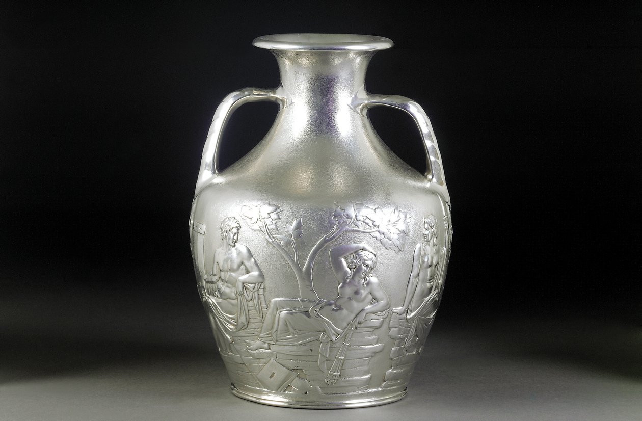 Une réplique victorienne en argent du vase de Portland, 1844 - English School