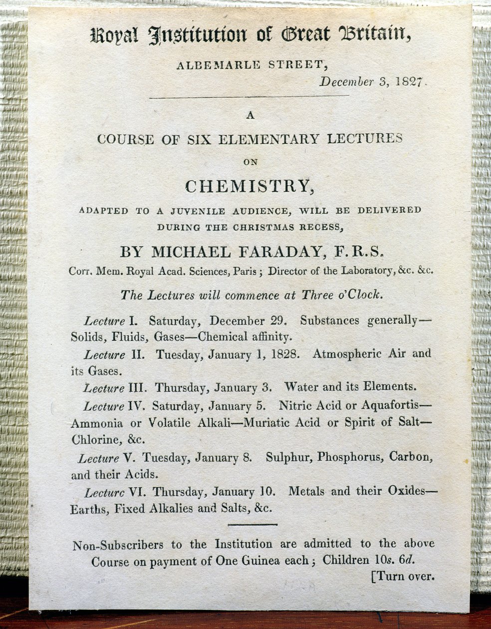 Affiche de Noël pour Six Conférences Élémentaires sur la Chimie par Michael Faraday (1778-1829) 3 décembre 1827 - English School