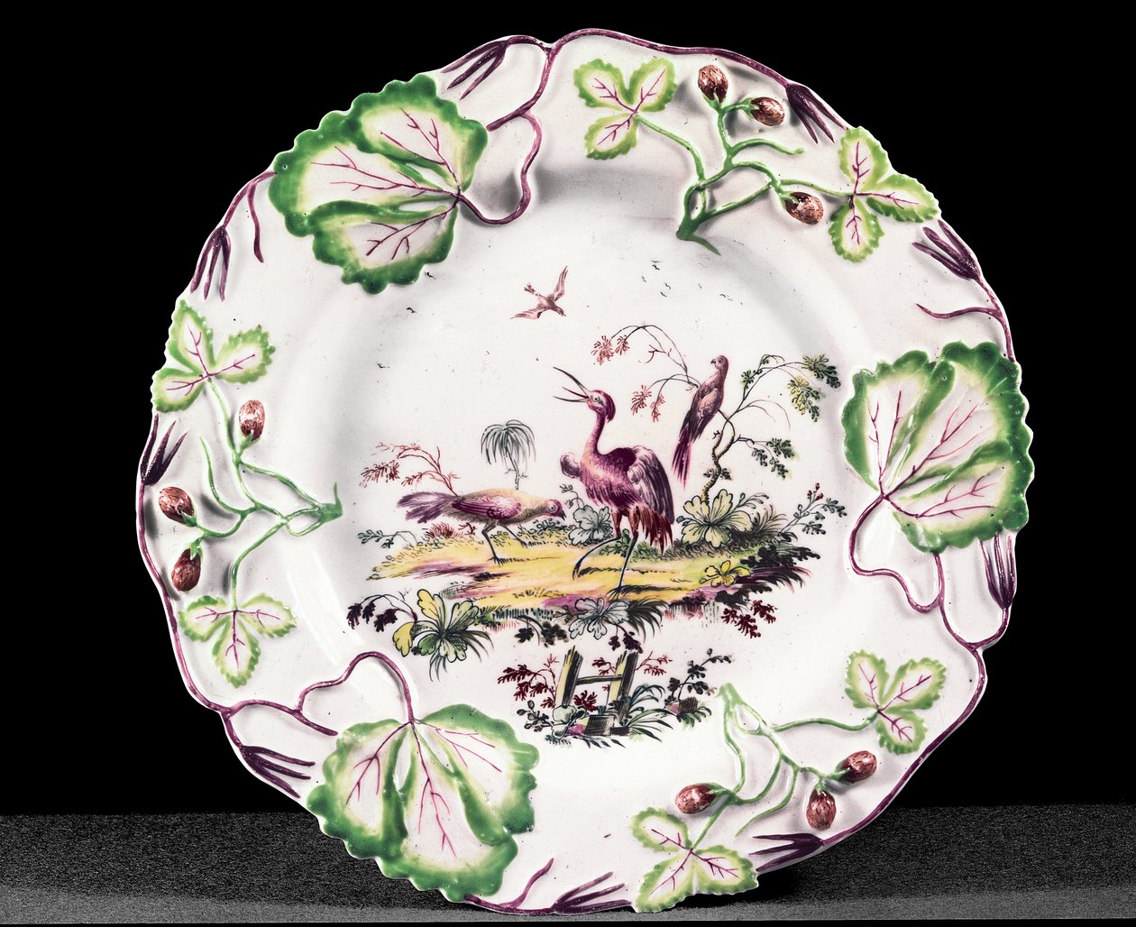 Assiette de Longton Hall, moulée avec des fraises, 1749-60 (porcelaine) - English School