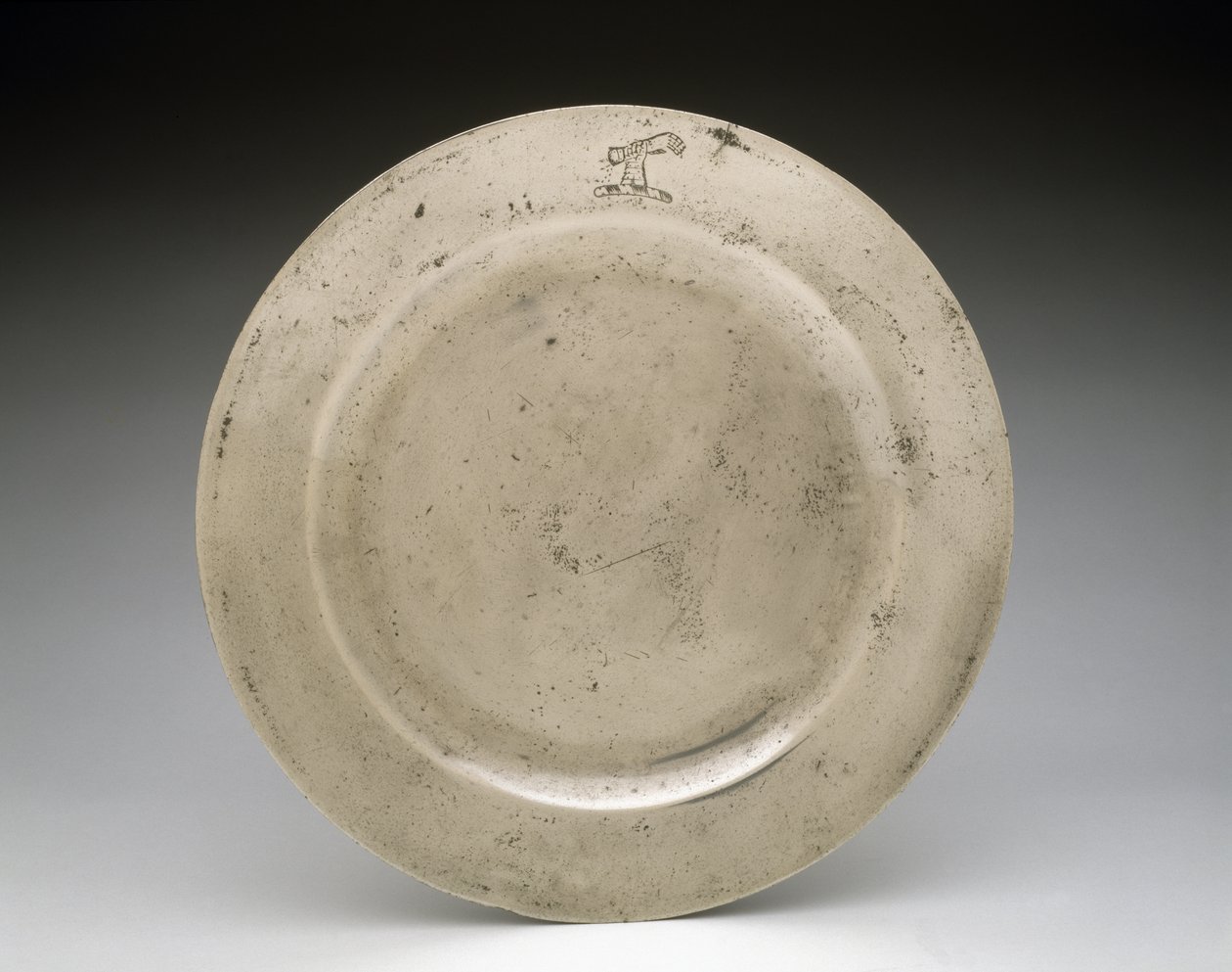 Assiette, vers 1750 - English School
