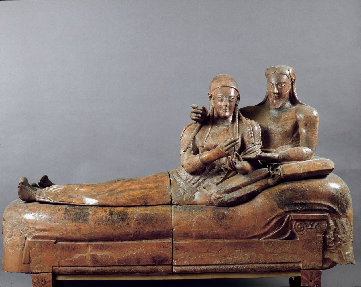 Les époux Groupe sculpté (sarcophage en terre cuite de Cerveteri. 6e siècle av. J.-C.) - Etruscan