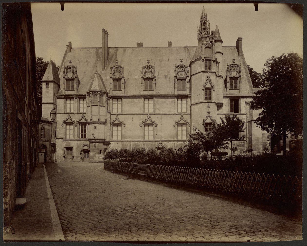 Beauvais, palais de justice - Eugène Atget