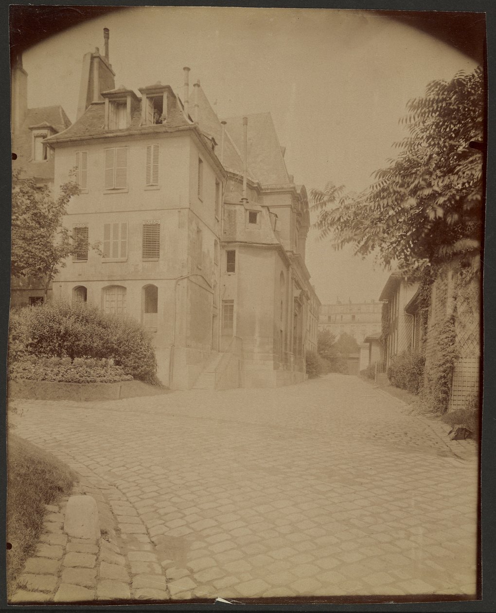 La Maternité - Boulevard Port-Royal - Eugène Atget