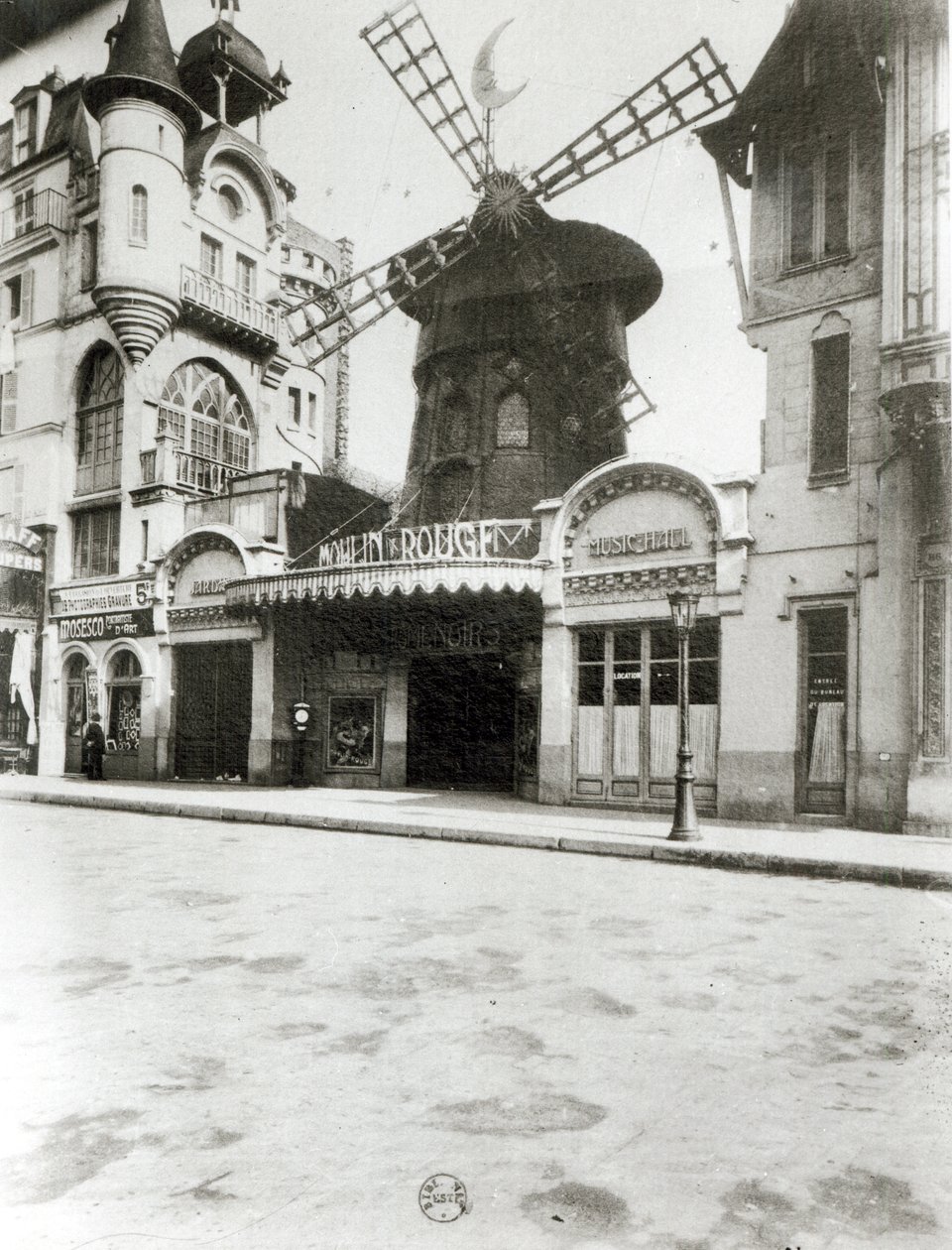 Le Moulin Rouge à Paris, 1921 - Eugène Atget